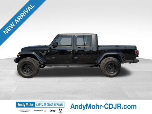 Used 2024 Jeep Gladiator Sport AWD/4WD image 4