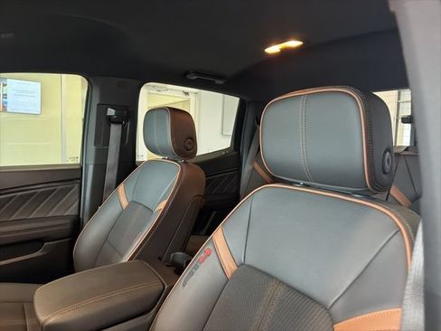 Used 2023 GMC Canyon AT4 AWD/4WD image 12