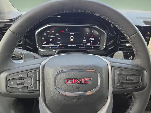 Used 2024 GMC Sierra 1500 SLT w/ SLT Premium Package AWD/4WD image 4