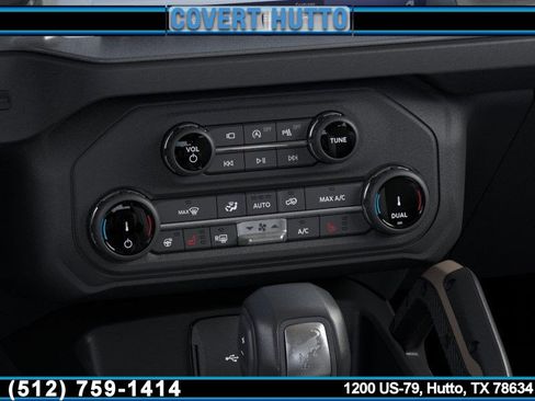 New 2025 Ford Bronco Badlands image 16