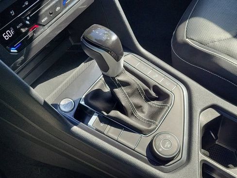Used 2024 Volkswagen Tiguan SEL R-Line AWD/4WD image 29