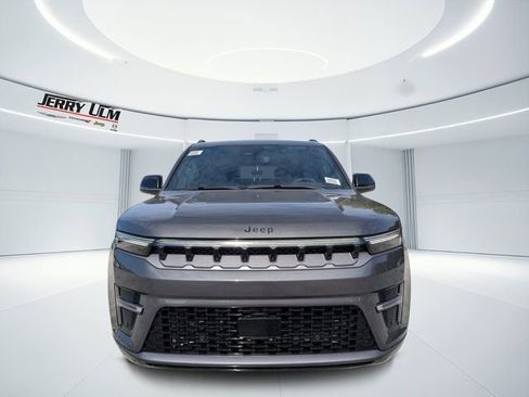 New 2026 Jeep Grand Wagoneer Limited w/ Premium Group II image 8