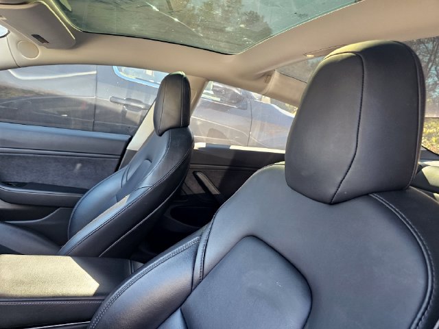 Used 2018 Tesla Model 3 Long Range RWD image 6