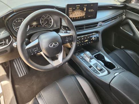 Used 2023 INFINITI QX60 Pure image 2