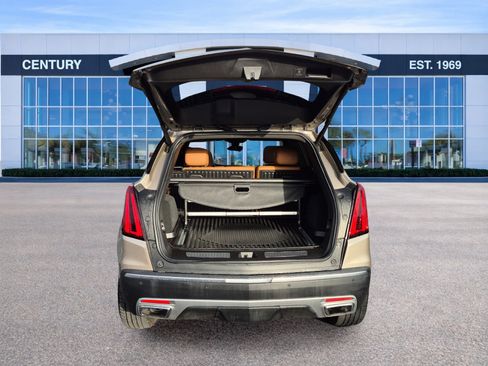 Used 2023 Cadillac XT5 Premium Luxury w/ Technology Package FWD image 11