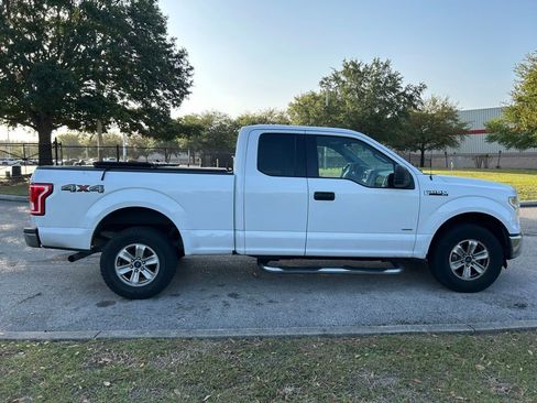 Used 2016 Ford F150 XLT w/ Trailer Tow Package image 6