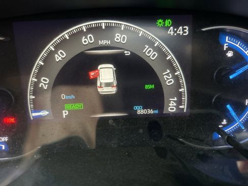 Used 2019 Toyota RAV4 XSE image 6