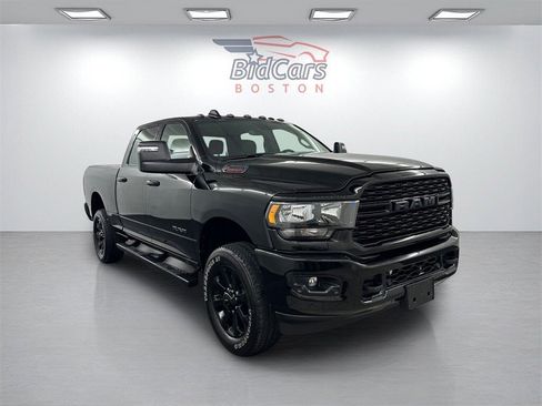 Used 2024 RAM 2500 Big Horn w/ Night Edition image 3