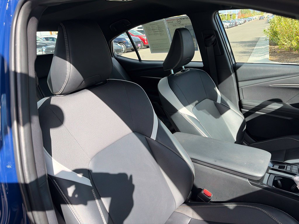 Used 2025 Toyota Camry SE FWD image 15