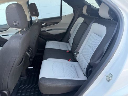 Used 2019 Chevrolet Equinox LT FWD image 14