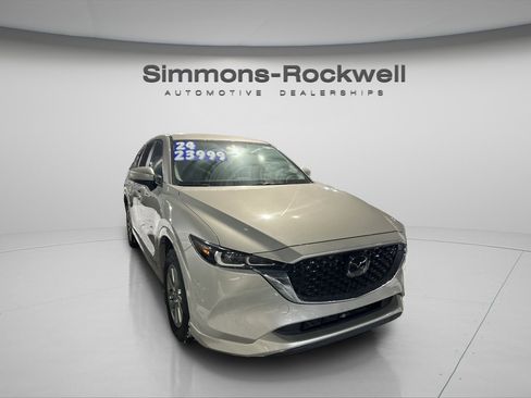 Used 2024 MAZDA CX-5 AWD 2.5 S w/ Select Package image 3