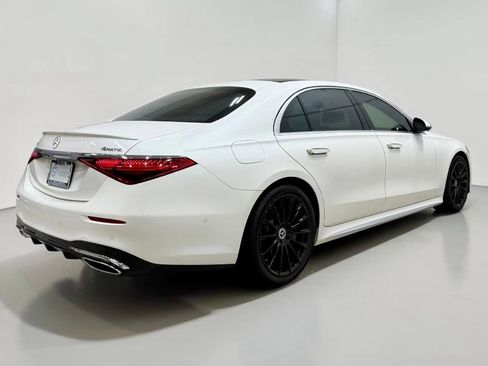 Used 2022 Mercedes-Benz S 500 4MATIC w/ AMG Line Package image 21