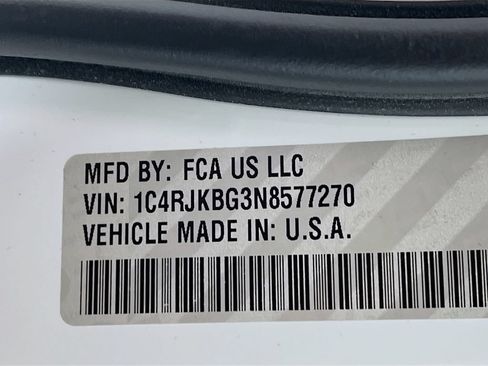 Used 2022 Jeep Grand Cherokee L Limited AWD/4WD image 28