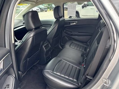 Used 2023 Ford Edge SEL w/ Convenience Package AWD/4WD image 10