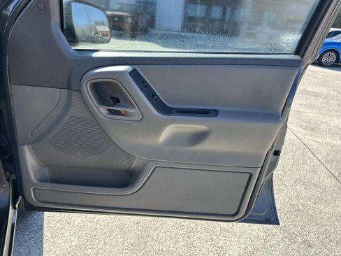 Used 2004 Jeep Grand Cherokee Laredo w/ Convenience Group image 14