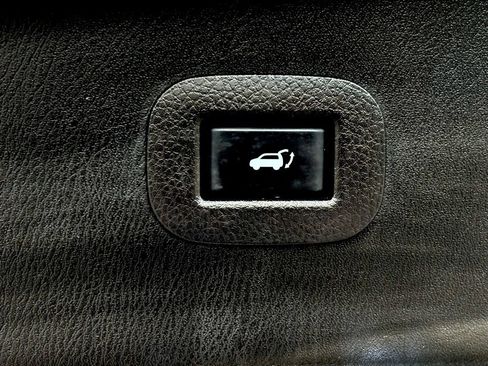 Used 2022 INFINITI QX80 Luxe image 26