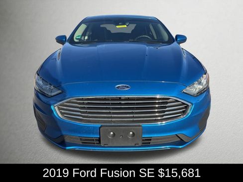 Used 2019 Ford Fusion SE image 8