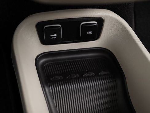 Used 2018 Chrysler Pacifica Limited w/ Advanced Safetytec Group image 20