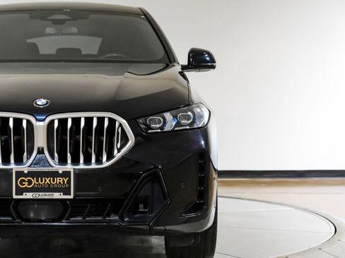 Used 2025 BMW X6 xDrive40i w/ Climate Comfort Package image 51