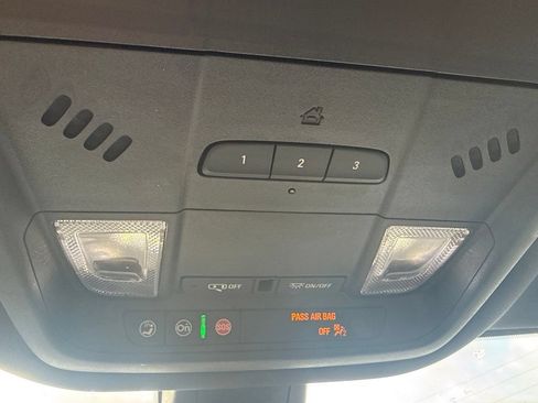 Used 2023 Buick Enclave Essence FWD image 29