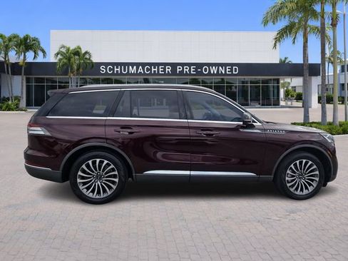 Used 2020 Lincoln Aviator Reserve w/ Equipment Group 201A image 8
