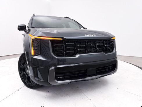 Certified 2024 Kia Sorento SX Prestige w/ Olive Brown Leather Package image 9