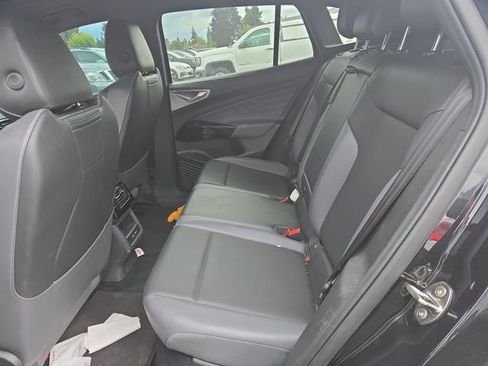 Used 2023 Volkswagen ID.4 Pro S AWD/4WD image 13