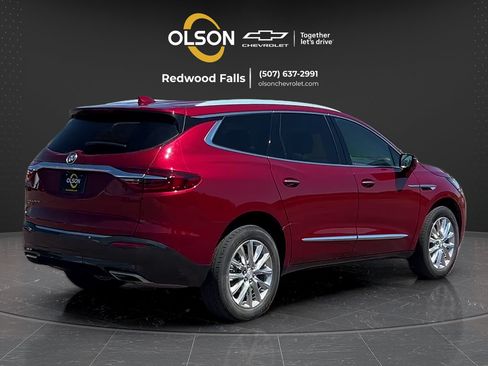 Used 2021 Buick Enclave Premium w/ Surround and Sites Package AWD/4WD image 5