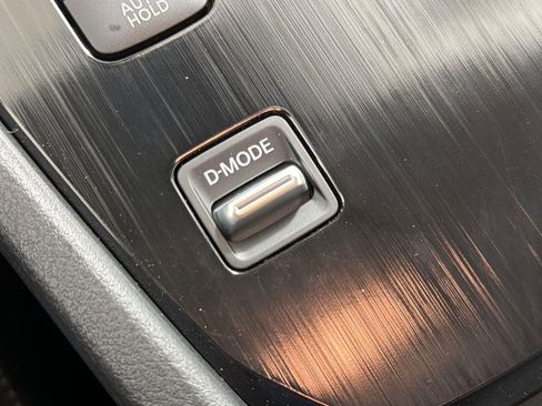 Used 2024 Nissan Rogue SV image 18