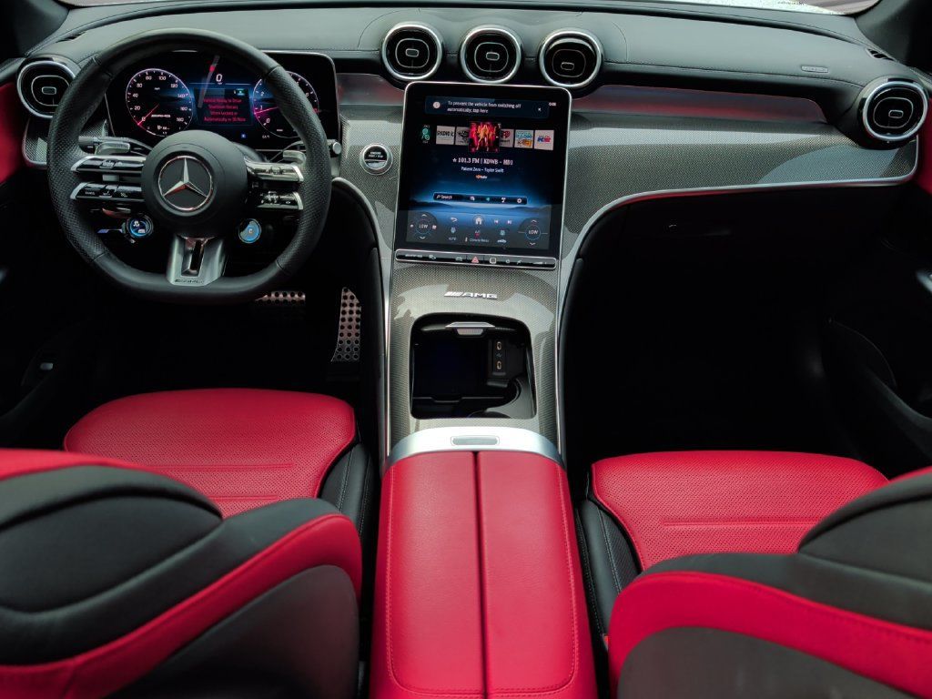 Used 2025 Mercedes-Benz GLC 43 AMG 4MATIC image 18