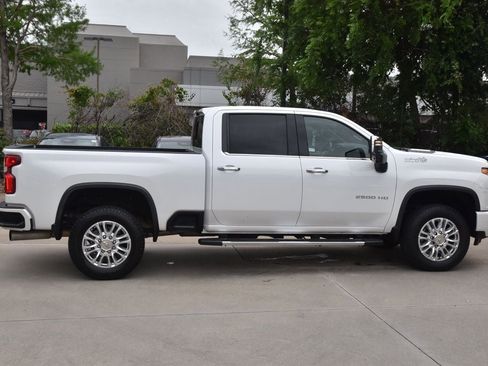 Used 2021 Chevrolet Silverado 2500 High Country w/ Z71 Off-Road Package AWD/4WD image 6