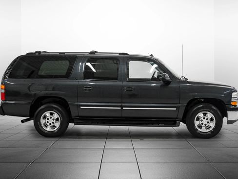 Used 2003 Chevrolet Suburban LT w/ LT Preferred Equipment Group RWD image 7