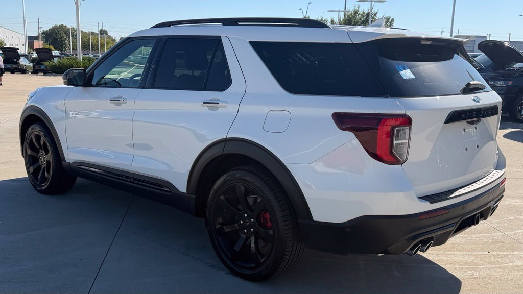 Used 2020 Ford Explorer ST w/ ST Street Pack AWD/4WD image 3