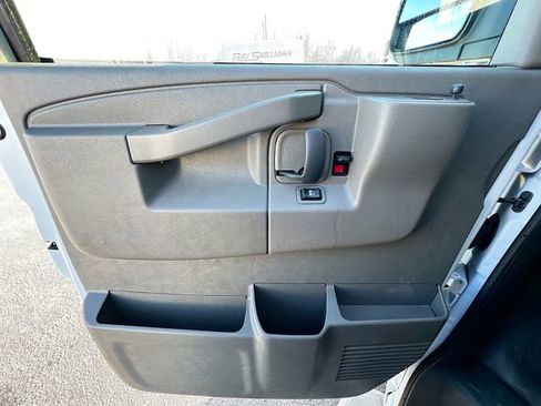 Used 2024 GMC Savana 2500 w/ Driver Convenience Package image 25