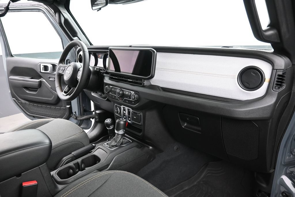 Used 2024 Jeep Wrangler Sport AWD/4WD image 20