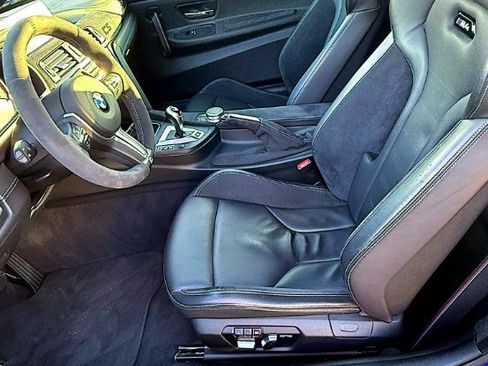 Used 2020 BMW M4 CS w/ Executive Package image 11