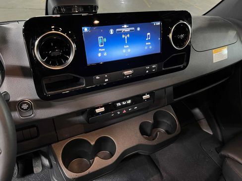 Used 2026 Mercedes-Benz Sprinter 2500 image 33