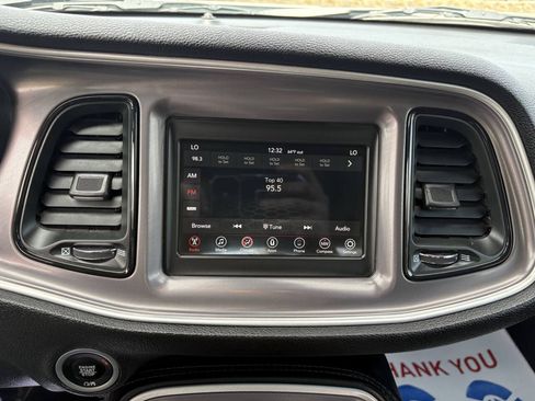 Used 2022 Dodge Challenger GT RWD image 32
