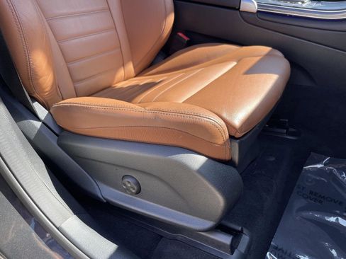 Used 2022 Mercedes-Benz GLC 43 AMG 4MATIC image 11