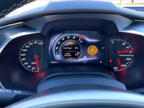 Used 2019 Chevrolet Corvette Stingray Coupe image 18