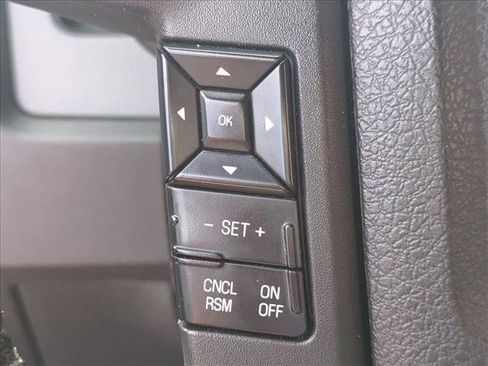 Used 2012 Ford F150 XLT w/ XLT Chrome Pkg image 15