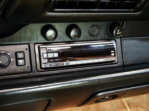 Used 1995 Porsche 911 Carrera image 46