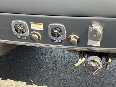 Used 2023 Mercedes-Benz Sprinter 3500 w/ Parking Package image 62