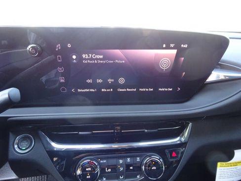 New 2026 Buick Envista Sport Touring w/ Convenience I Package FWD image 25