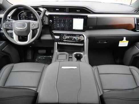New 2026 GMC Sierra 3500 Denali w/ Denali Reserve Package AWD/4WD image 37