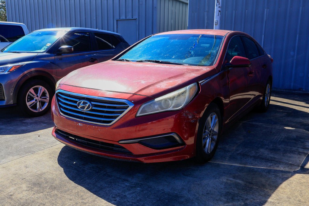 Used 2016 Hyundai Sonata SE FWD image 1