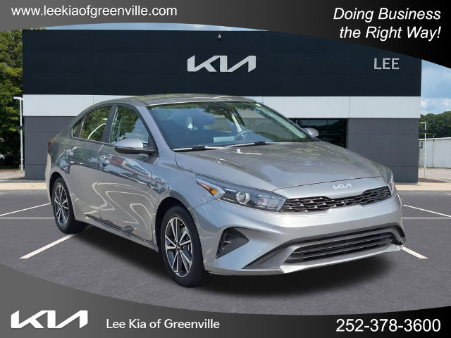 Used 2022 Kia Forte LXS w/ LXS Technology Package FWD image 1