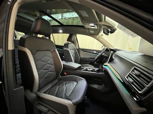New 2026 Volkswagen Atlas Peak Edition AWD/4WD image 12