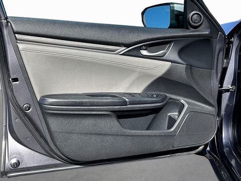 Used 2020 Honda Civic EX-L image 17