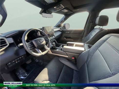 Used 2025 Toyota Tundra Limited image 19